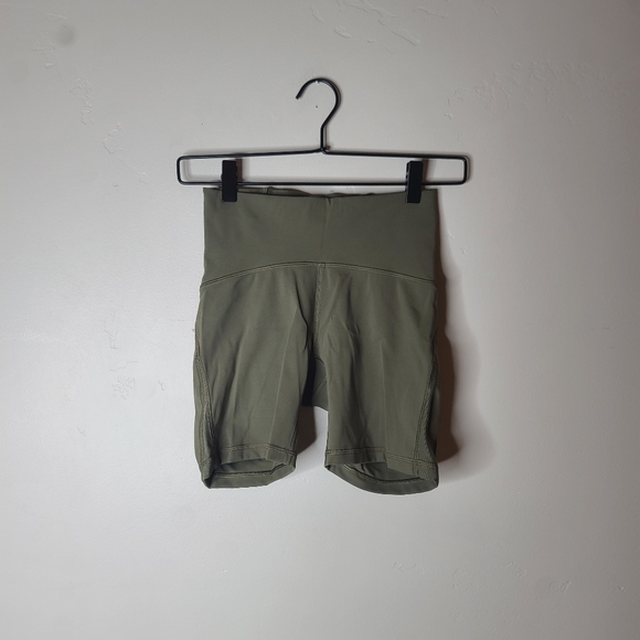 Lululemon Train Times Short In Sage Size 4 - Picture 4 of 10